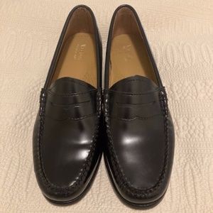 Weejuns - Classic Black Penny Loafers - Women Sz. 8